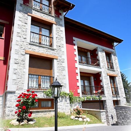 Apartamentos Rurales La Viña Onís Exterior foto