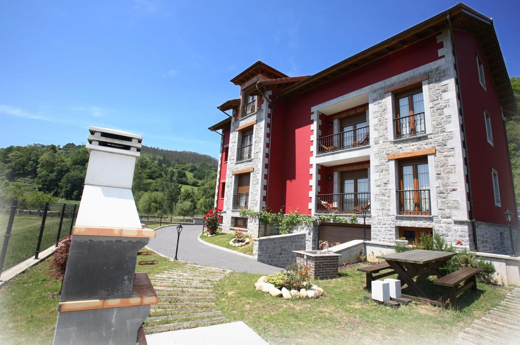 Apartamentos Rurales La Viña Onís Exterior foto